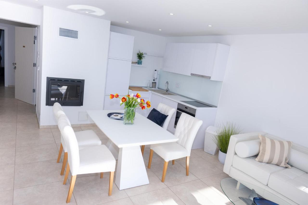 Paradise On The Beach Apartments บาร์บินเย ภายนอก รูปภาพ