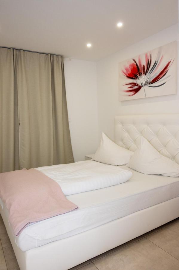 Paradise On The Beach Apartments บาร์บินเย ภายนอก รูปภาพ