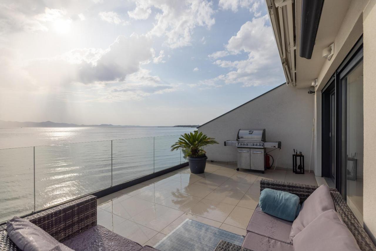 Paradise On The Beach Apartments บาร์บินเย ภายนอก รูปภาพ